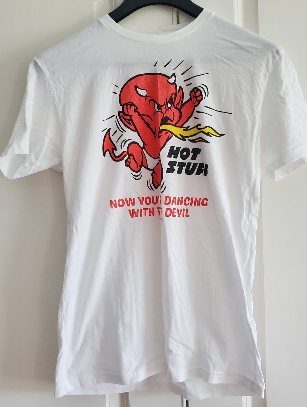 Riot Society Hot Stuff White Graphic T-shirt Dancing with the Devil Adult Medium